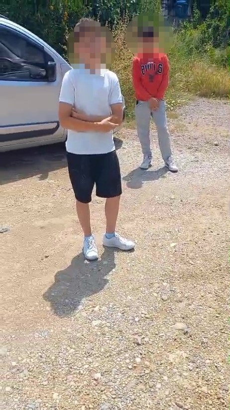 polisin plakali neden kapattin sorusuna ceza yaziyorlar cevabini verdi 1 NIigLWBr