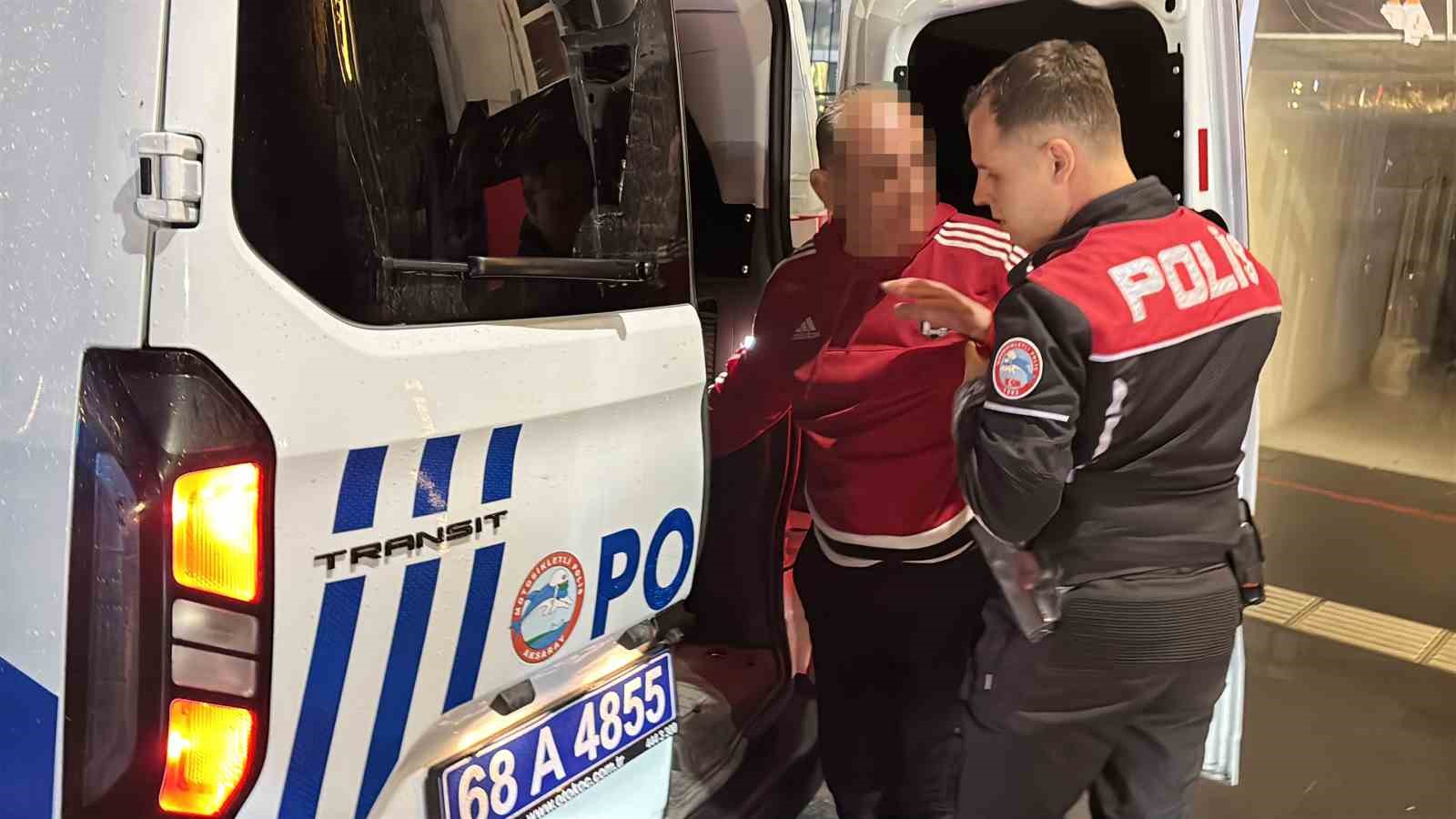 polisin yagmur altinda alkollu surucu ve arkadasi ile imtihani kamerada 13 eO3TiBll