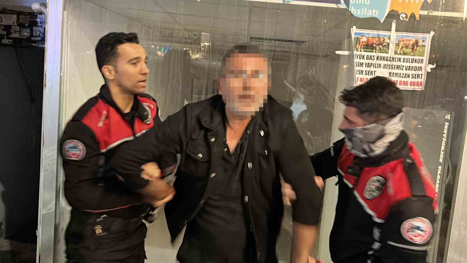 polisin yagmur altinda alkollu surucu ve arkadasi ile imtihani kamerada 3