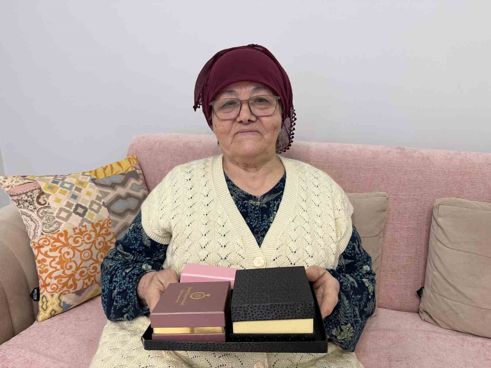 polisiz diyerek kandirdilar yasli kadinin 2 milyonluk altini caldilar 1 UgEhuSPS