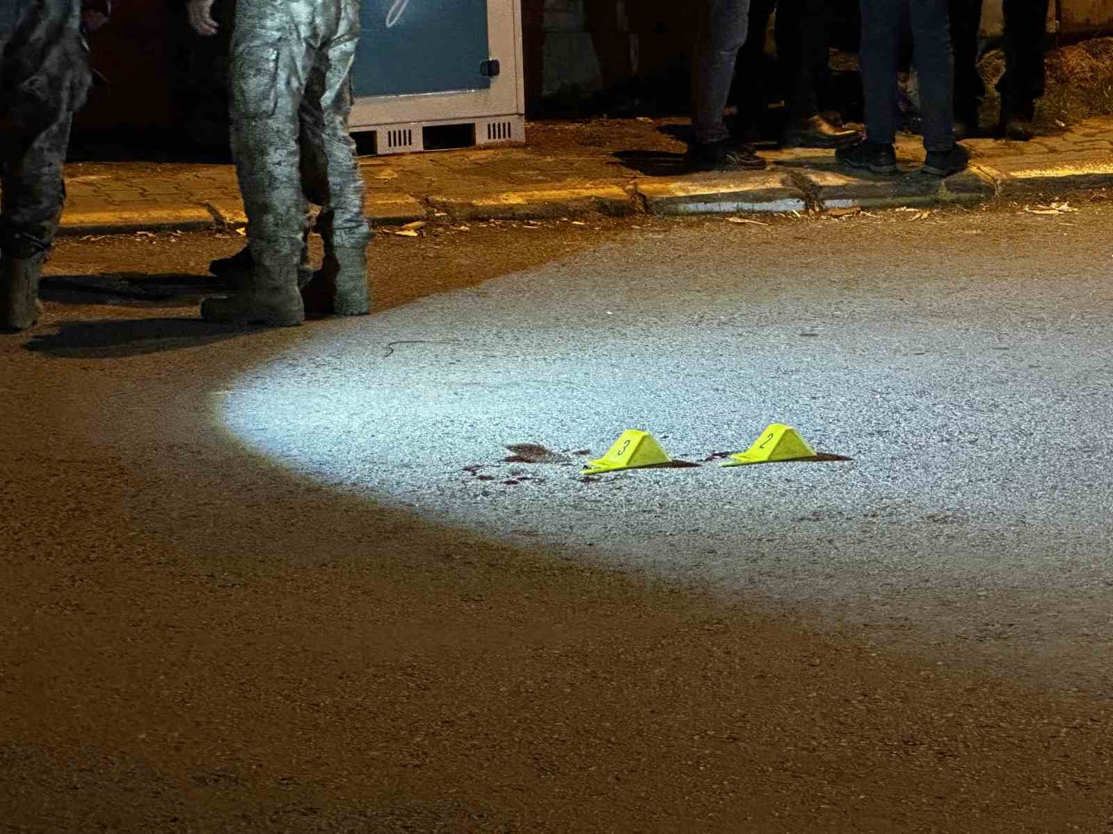 polisle 3 sokak boyunca catisti okul onunde vurularak etkisiz hale getirildi korku dolu anlar 5rMRcJDp