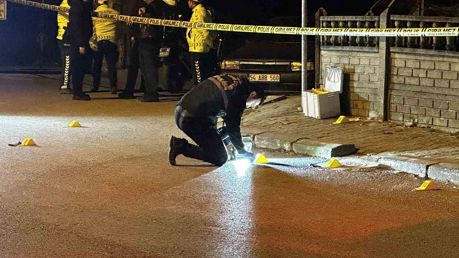 polisle 3 sokak boyunca catisti okul onunde vurularak etkisiz hale getirildi korku dolu anlar VrN7ZS14