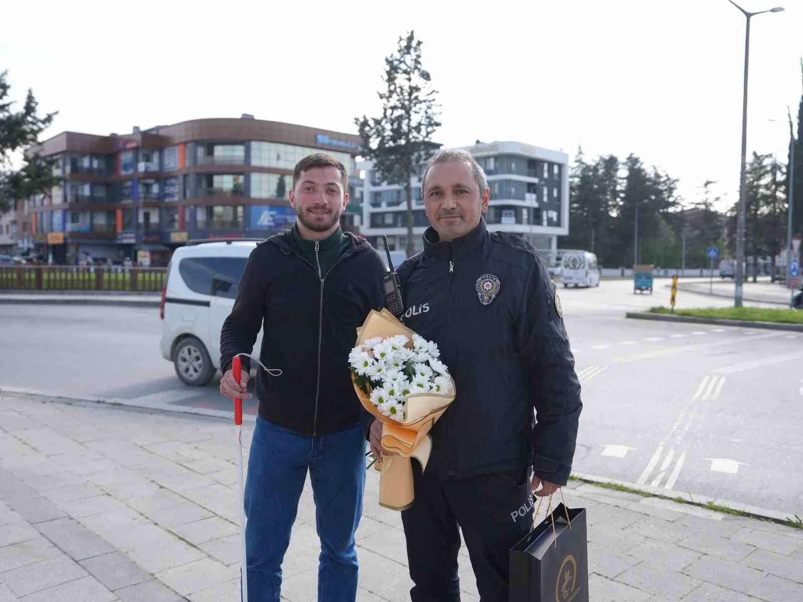 polislere 10 nisan surprizi 0 kTZjR5yX