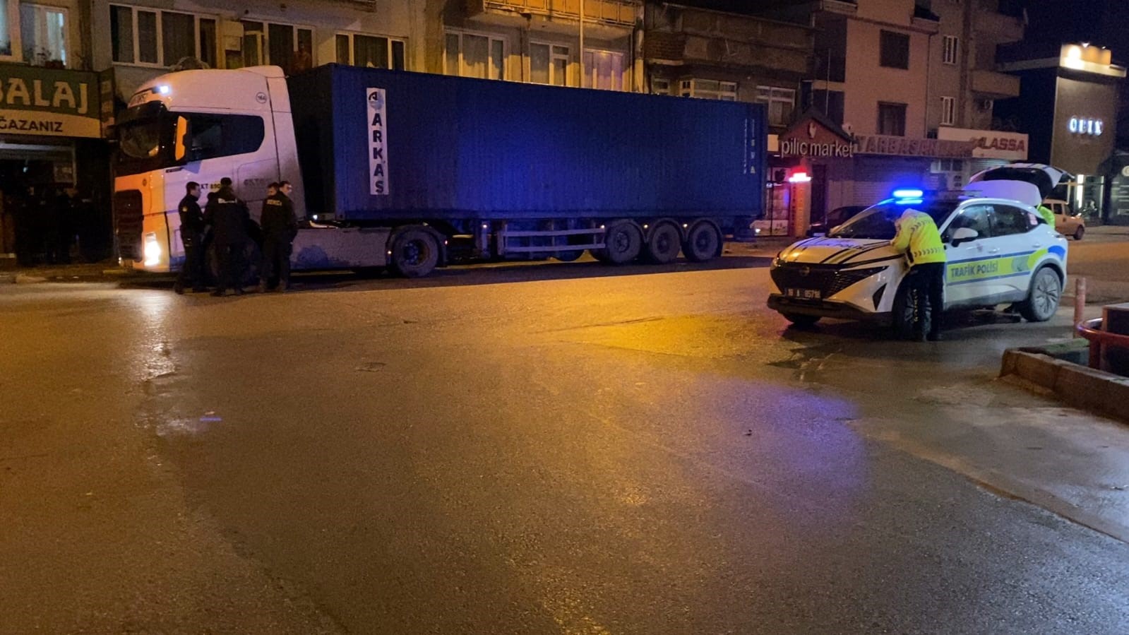 polislerin alkollu surucuyle imtihani 3 2JTGd7B8