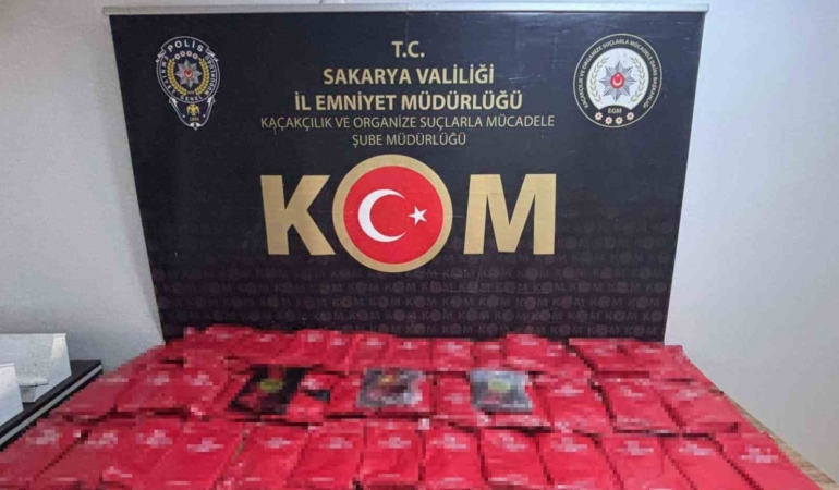 polisten-4-ayri-kacakcilik-operasyonu-5-gozalti-gj1Lhy5z.jpg