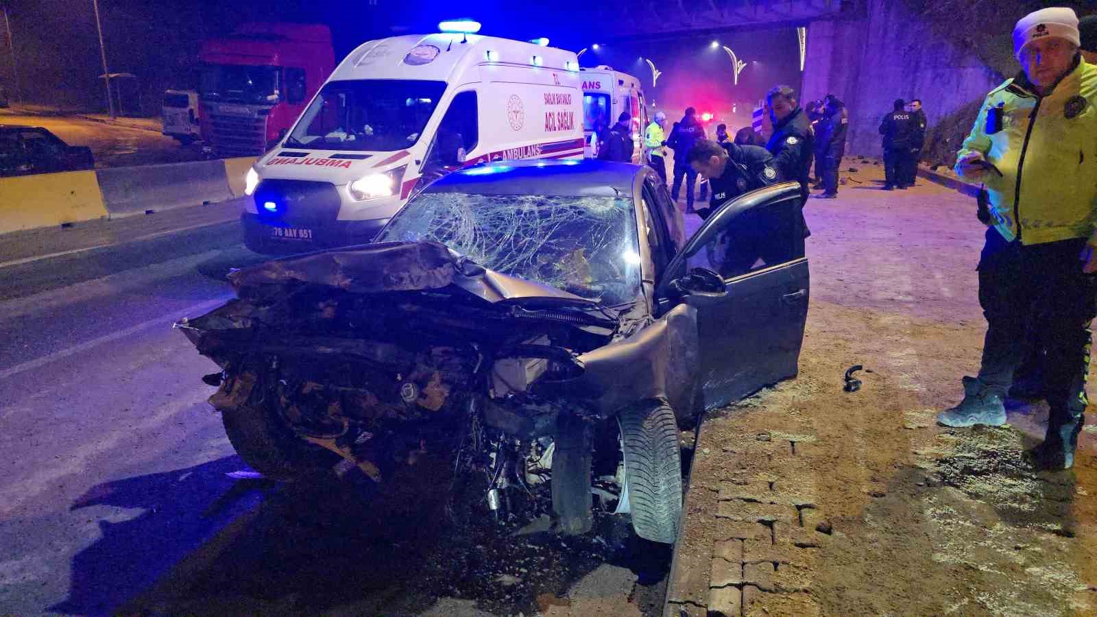 polisten kacan alkollu surucu kaza yapinca yakalandi 2 XiRkENLH