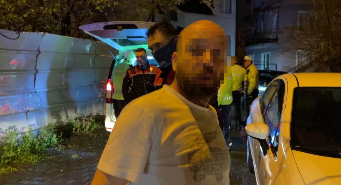 polisten kacan ehliyetsiz surucu hirsini gazeteciden cikartti 260 bin lira ceza 0