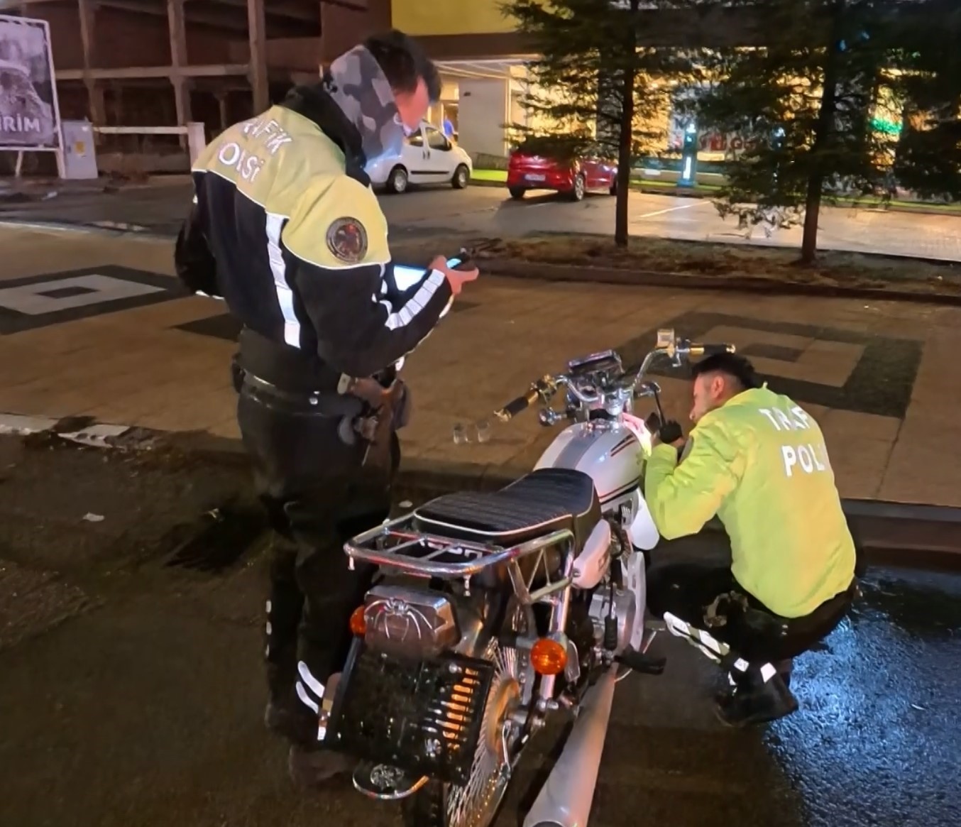 polisten kacan motosiklet surucusune 82 bin lira ceza 3