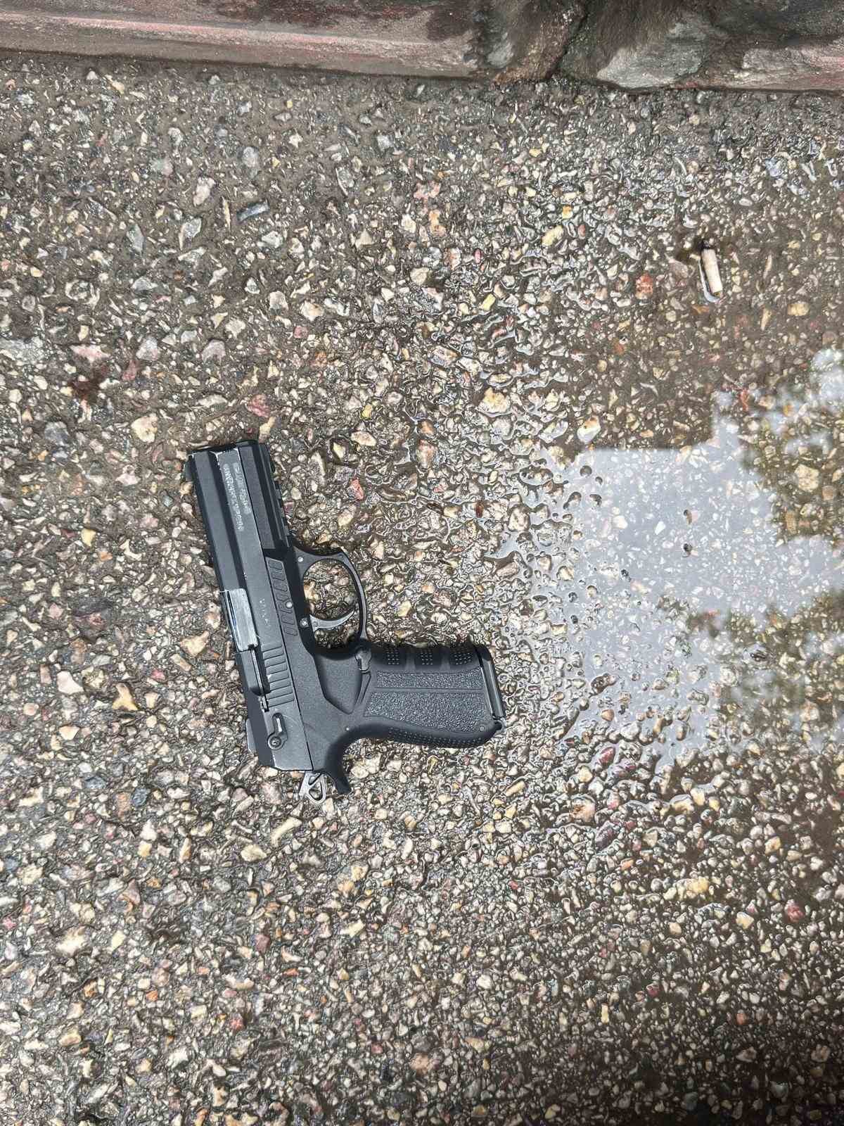 polisten kacti uzerinden ruhsatsiz tabanca cikti 2 v16EQO5p