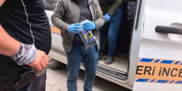 polisten-kacti-uzerinden-ruhsatsiz-tabanca-cikti-NSmILZiO.jpg