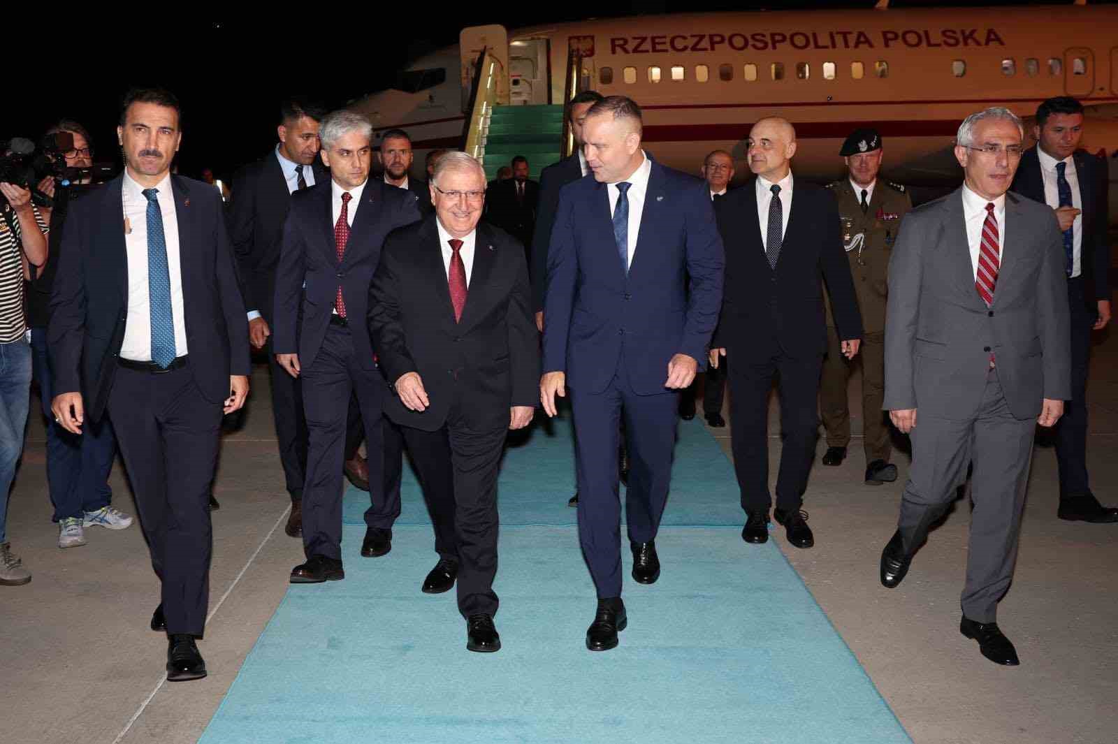 Polonya Cumhurbaşkanı Nawrocki Ankara’da 6 polonya cumhurbaskani nawrocki ankarada 2 XmKekJJL