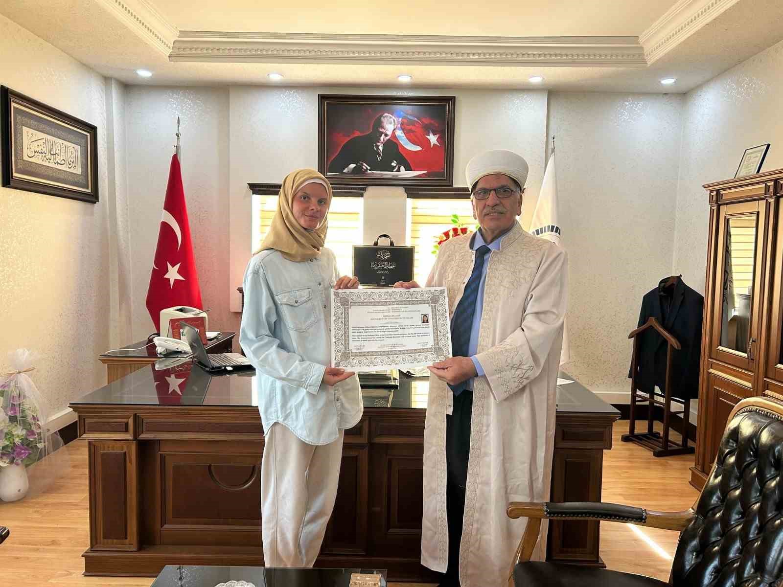 polonyali gazeteci antalyada musluman oldu 1 yd3N3yOA