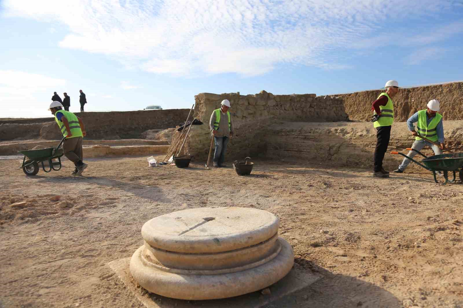 pompeiopolis antik kentinde 2 bin yillik tarih yapay zekayla canlandi 11