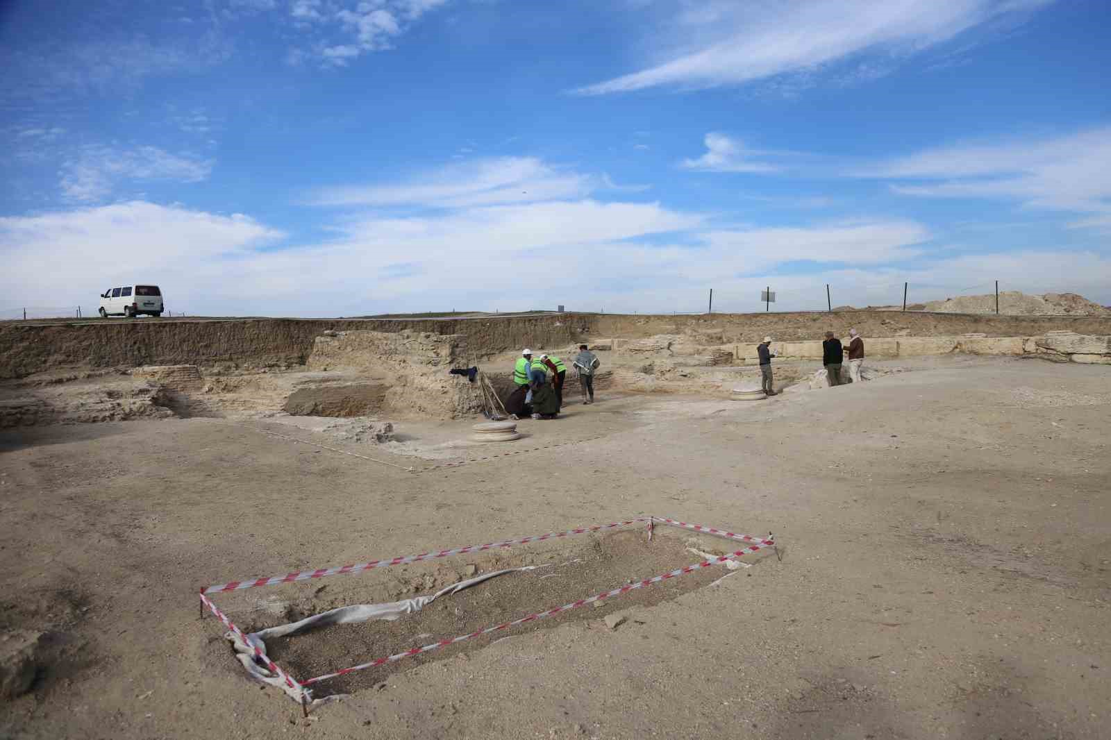 pompeiopolis antik kentinde 2 bin yillik tarih yapay zekayla canlandi 6