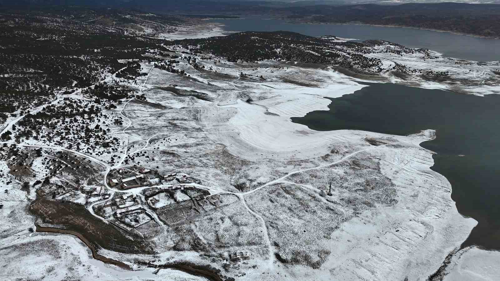 porsuk barajinda geriye cekilen su tedirgin etti 1 6GH4mCnH