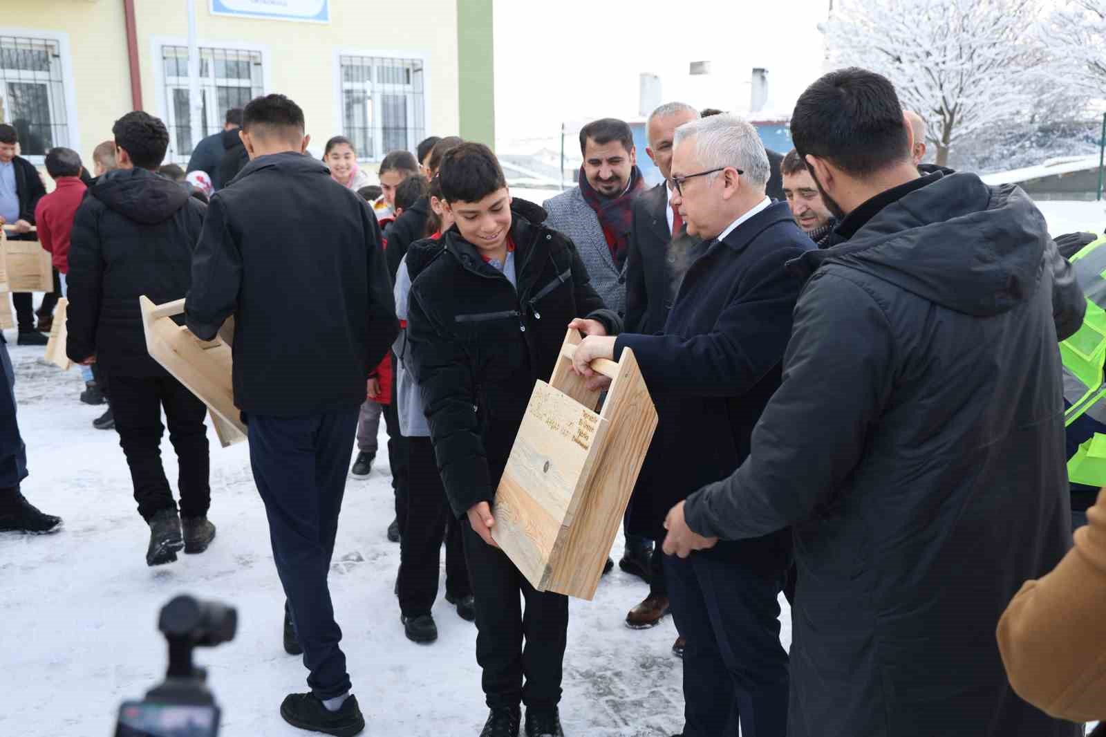 poset ve legenle kayiyorlardi kizak hediyesi turku yaktirdi 7 pnPHD6HE
