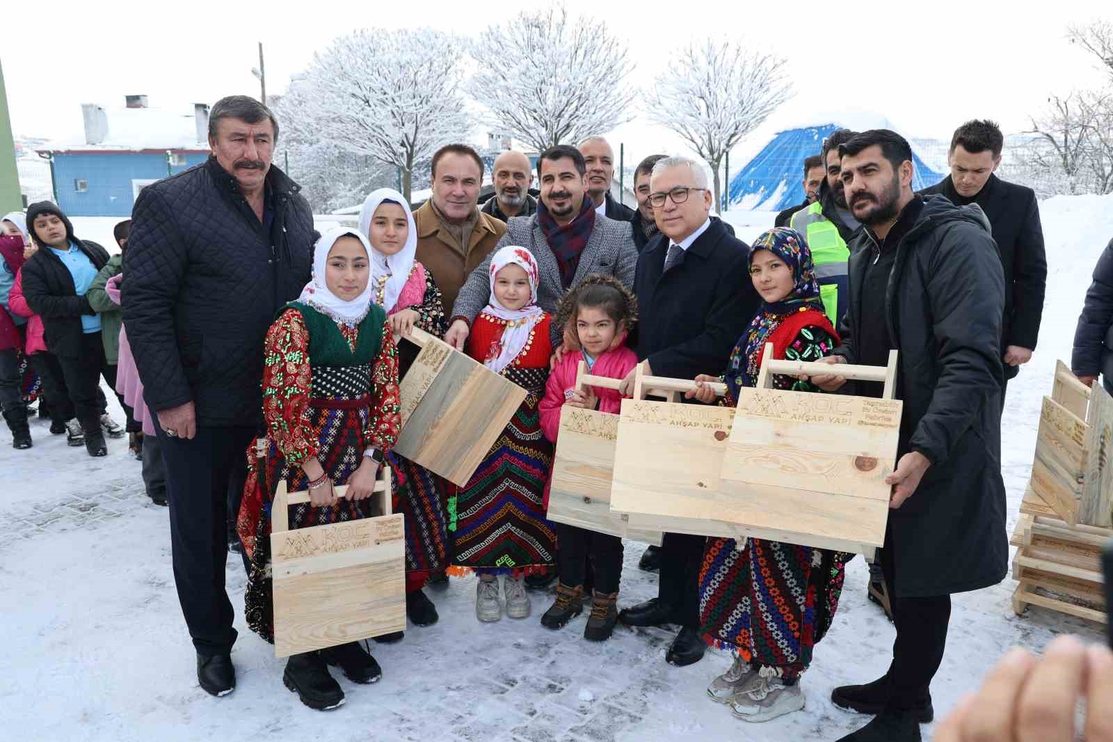 poset ve legenle kayiyorlardi kizak hediyesi turku yaktirdi 8 VrhMXeBk