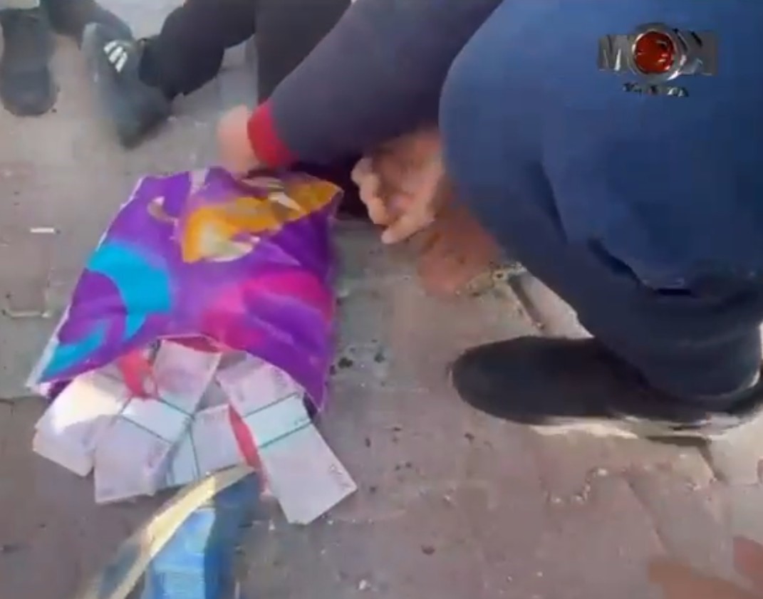 posetteki 2 milyon lira ile 30 metre gidebildiler polisin operasyonuyla yakalandilar 2 JPAyvQKG