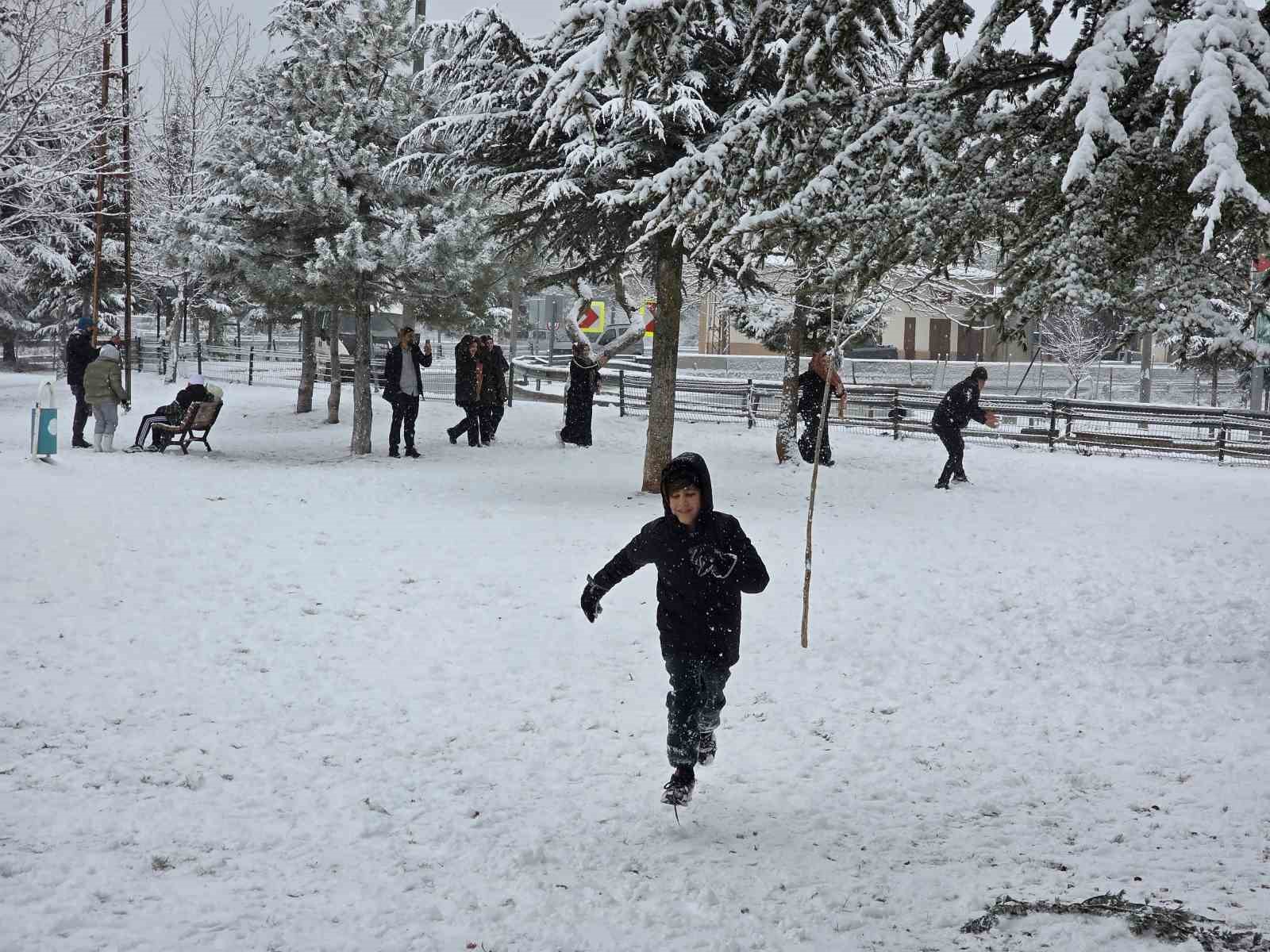 pozanti beyaza burundu 1 mAr2k9BE
