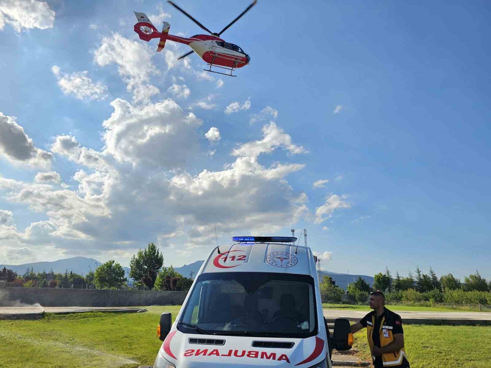 premature ikizlerden biri helikopter ambulansla nigdeye nakledildi 0 Crwsjk9E