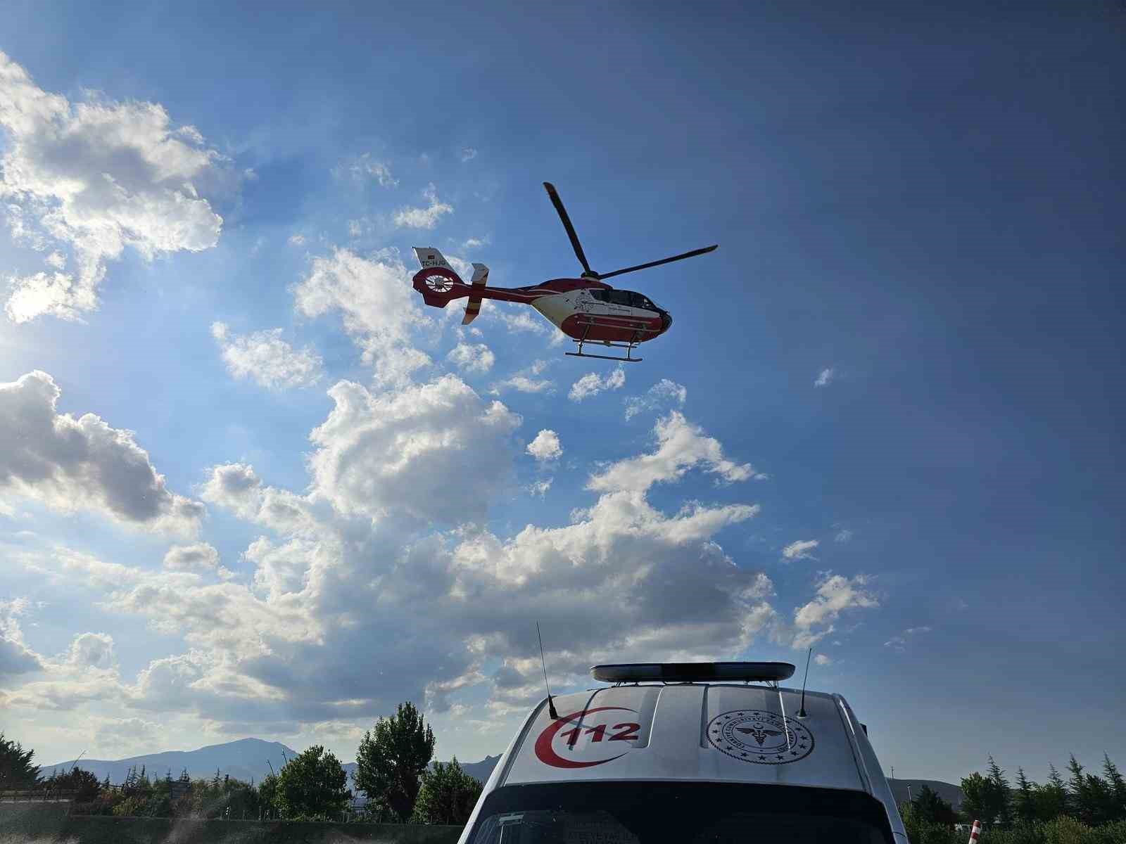 premature ikizlerden biri helikopter ambulansla nigdeye nakledildi 1 vAUEcm9u
