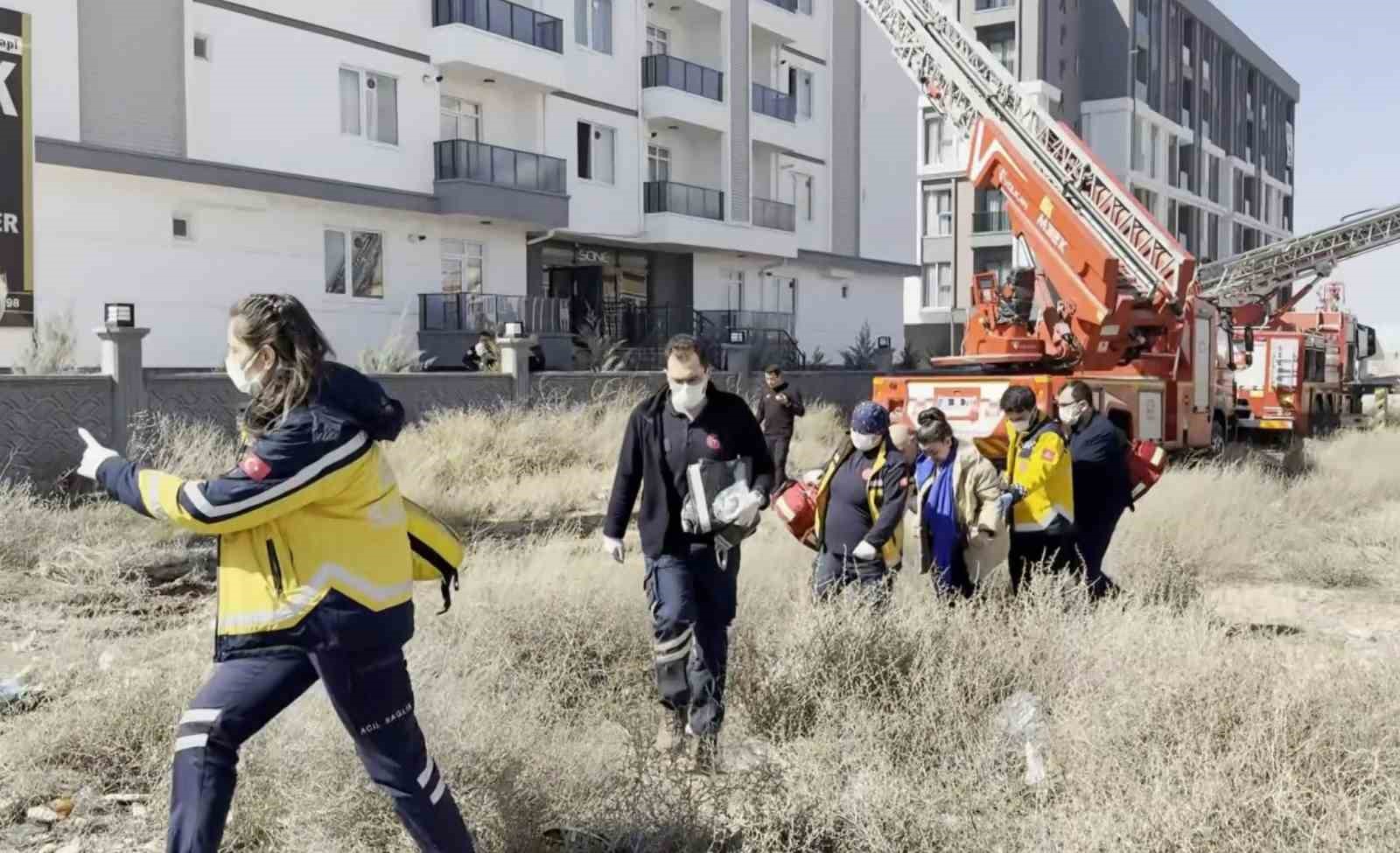 prizde unutulan sarj aleti yangin cikardi 16 kisi hastanelik oldu 4 hLCZOEdh