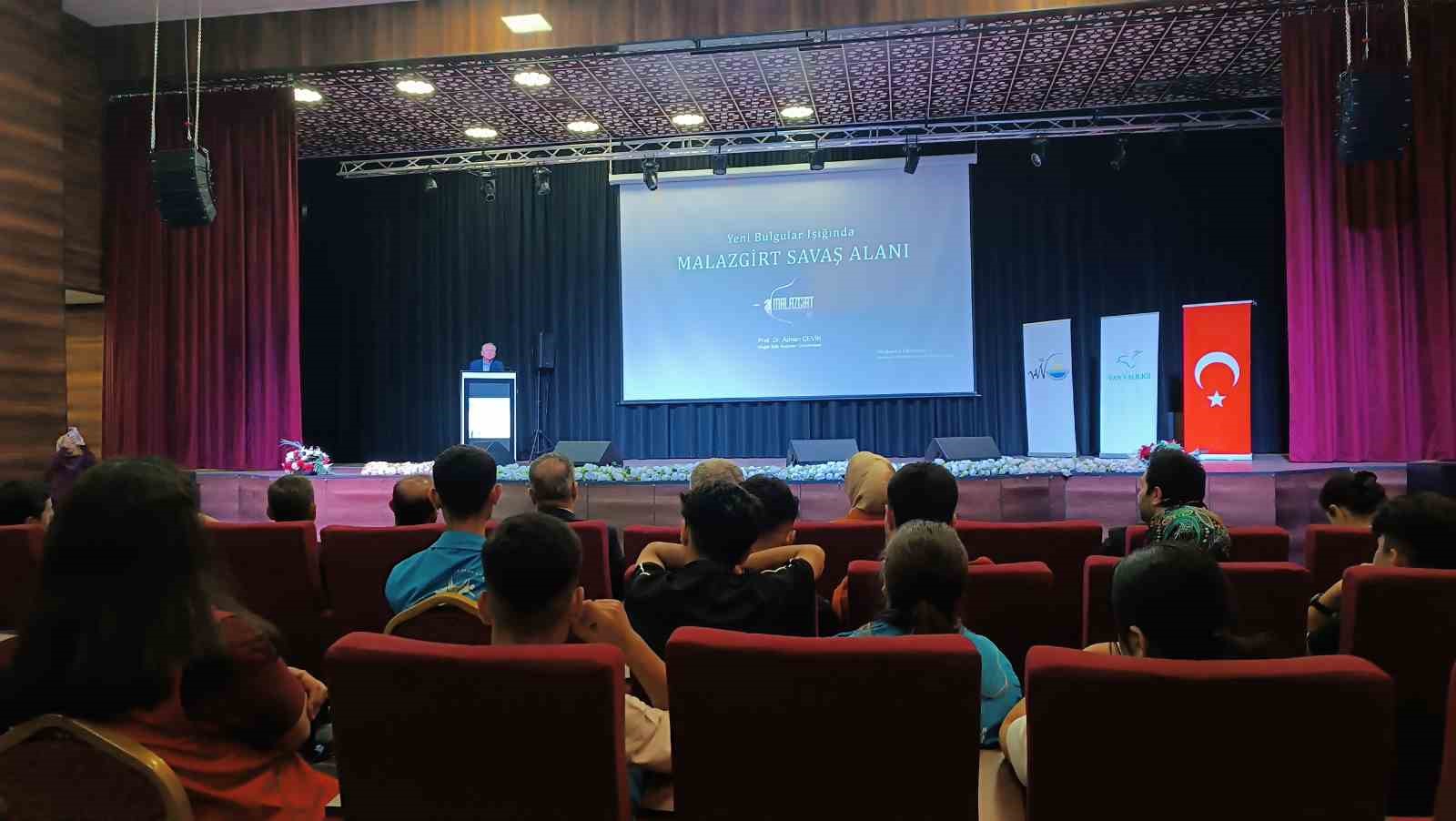Prof. Dr. Adnan Çevik: "Savaşı tablolarla değil, bizzat içindeymişçesine yaşatacak bir müze planlandı" 7 prof dr adnan cevik savasi tablolarla degil bizzat icindeymiscesine yasatacak bir muze planlandi 3 XEMAhXwf