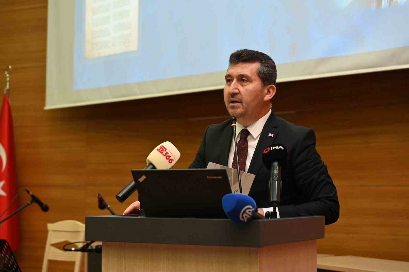 Prof. Dr. Ahmet Hamdi Topal: "Akif toplumu etkileyen büyük krizler karşısında cesareti öne çıkarmıştır" 14 prof dr ahmet hamdi topal akif toplumu etkileyen buyuk krizler karsisinda cesareti one cikarmistir ZUKpGBKI