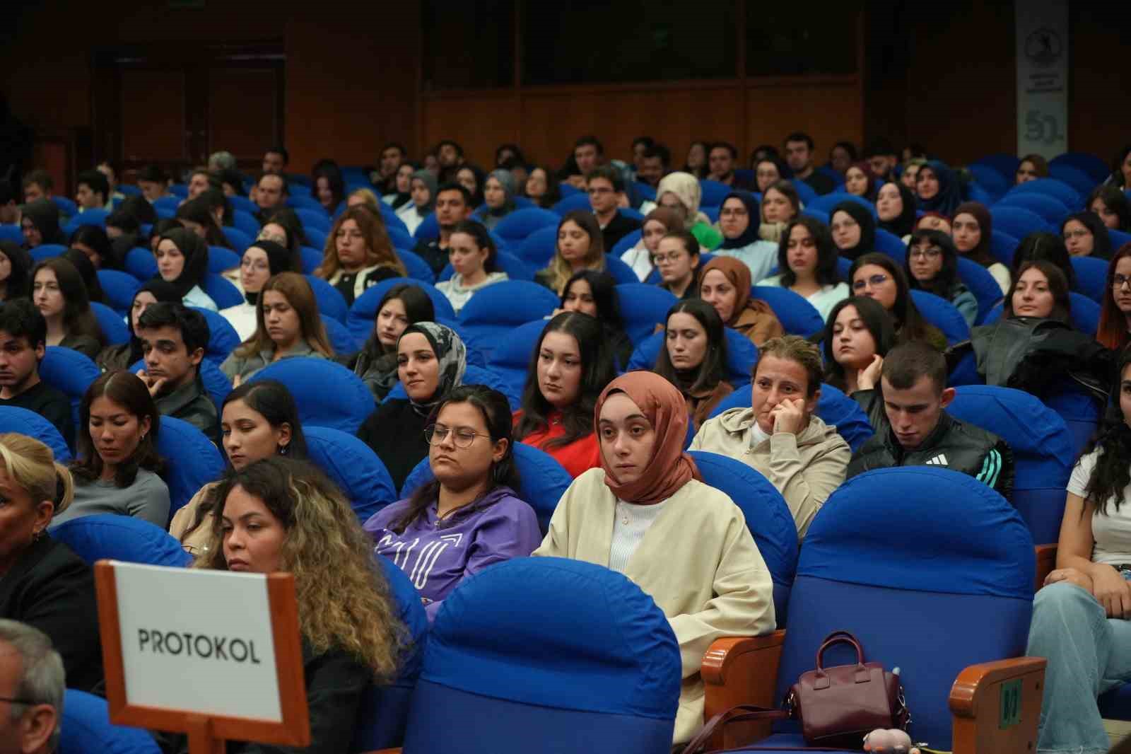 prof dr ersanli bagimlilikla mucadele yalnizca tedaviye indirgenemeyecek kadar cok boyutlu 1 dOMyF6sU