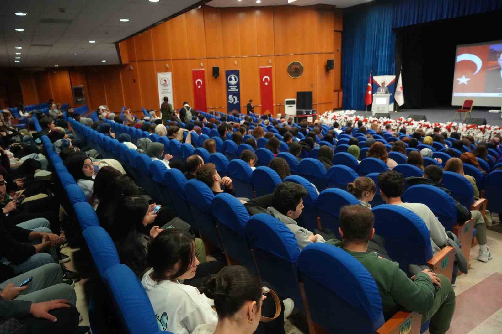 prof dr ersanli bagimlilikla mucadele yalnizca tedaviye indirgenemeyecek kadar cok boyutlu 4 PUCCO7Qd