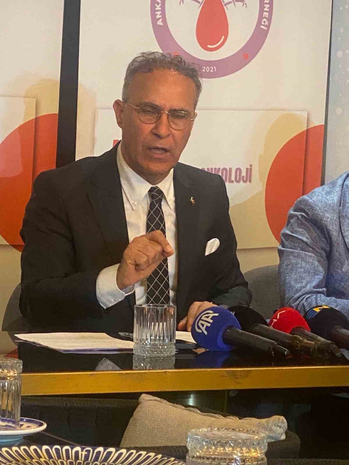 prof dr fevzi altuntas hastaliklari adeta parmak izi gibi tanimlayarak kisiye ozel tedavi planlari MCF1IOcN