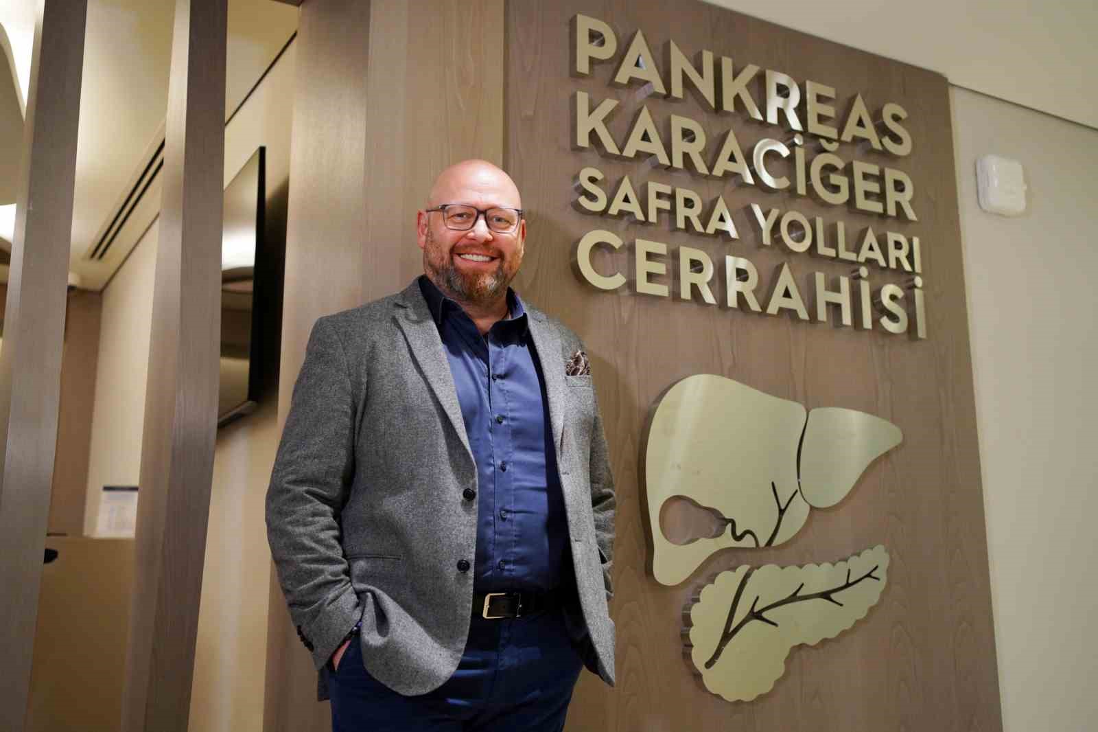 Prof. Dr. Güralp Onur Ceyhan: "25-27 sene öncesi hastalarda yüzde 10 olan 5 yıl sağ kalım oranı, ameliyat sonrası şimdi yüzde 50-54’lere çıktı" 8 prof dr guralp onur ceyhan 25 27 sene oncesi hastalarda yuzde 10 olan 5 yil OyjXdJHL