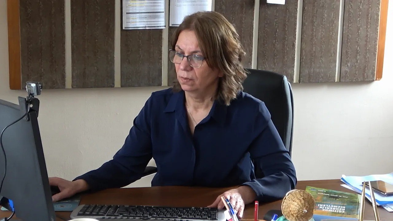 prof dr hatice kumcagizdan sosyal medya uyarisi sosyal medya bicak gibidir 3 KZQE4S74