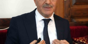 prof-dr-koylu-tasiyici-annelik-nesebi-belirsiz-bir-gelecek-dogurur-3mkbscp4.jpg