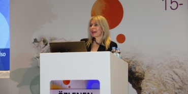 prof-dr-ozlenen-ozkan-ilk-rahim-naklinde-nefesimizi-tutarak-hastayi-takip-ettik-1nj5d9He.jpg
