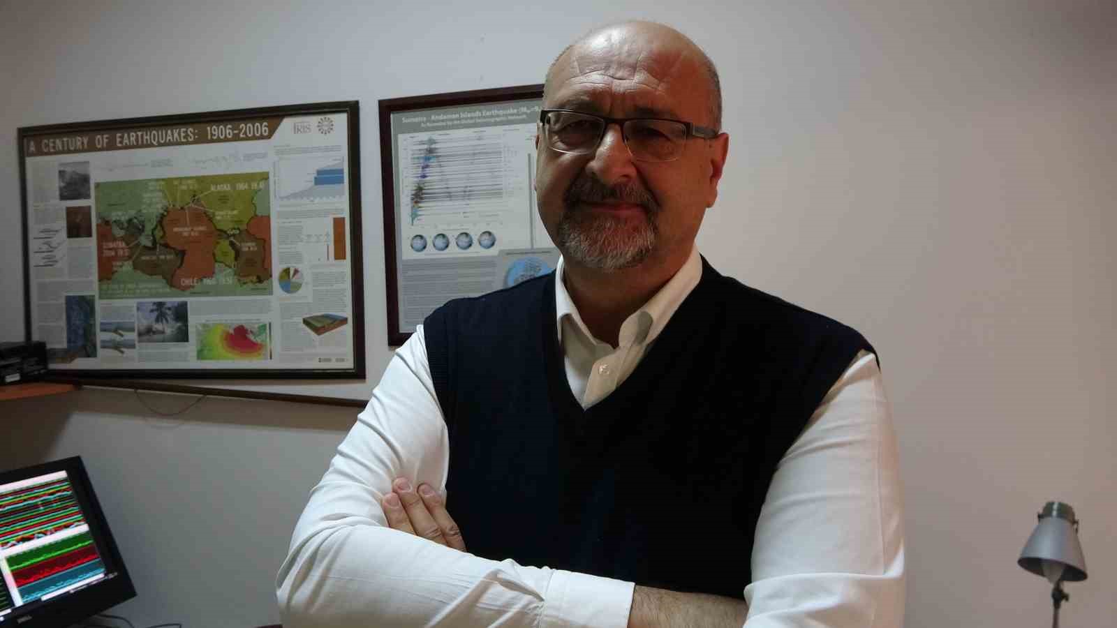 prof dr tolga bekler biga mikro deprem aktivitesinin de en cok oldugu bolgelerden bir BCgZs65p