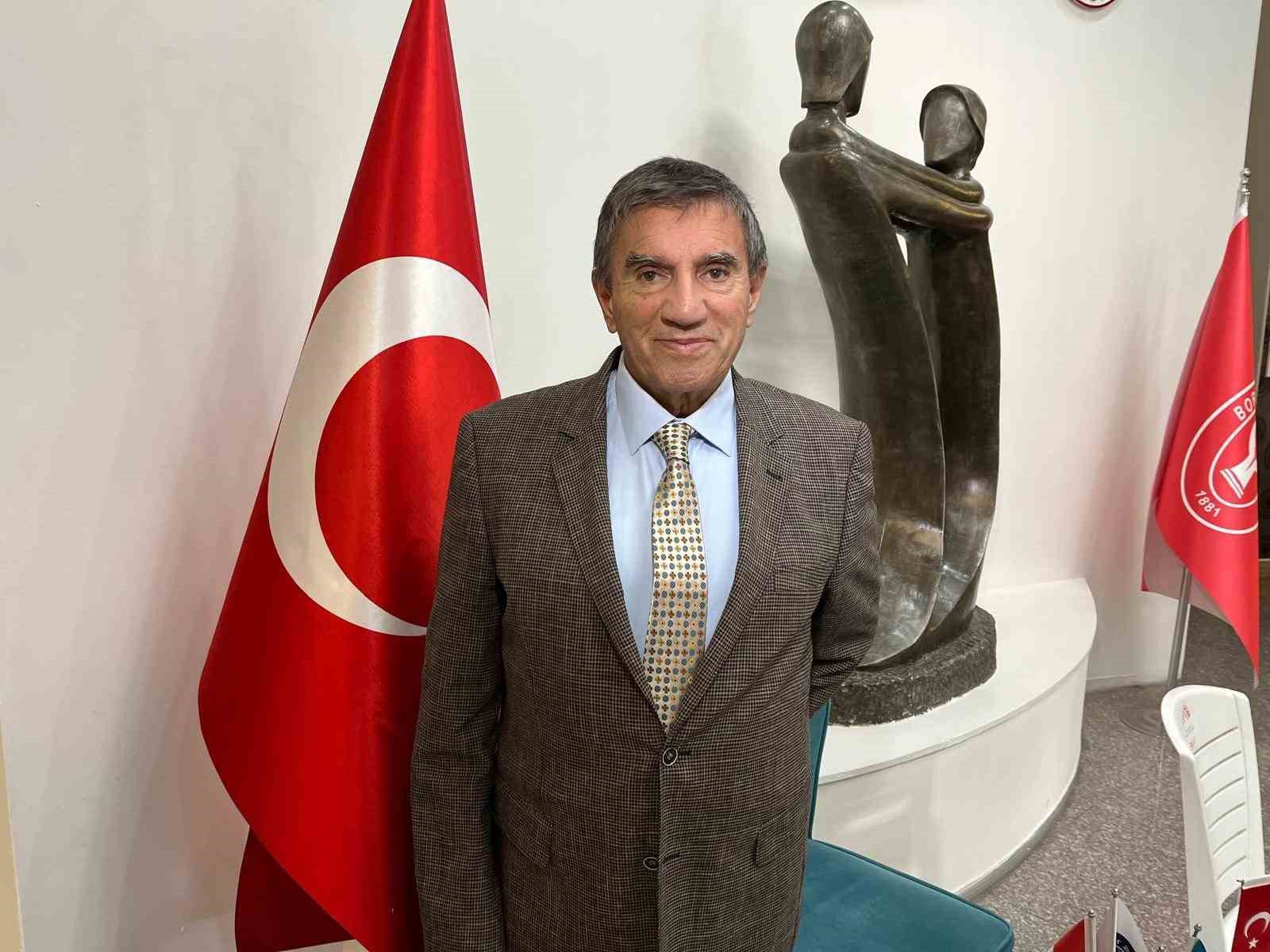 prof dr ustun dokmen izmirde ailelerle bulustu 5 S52ByJLb