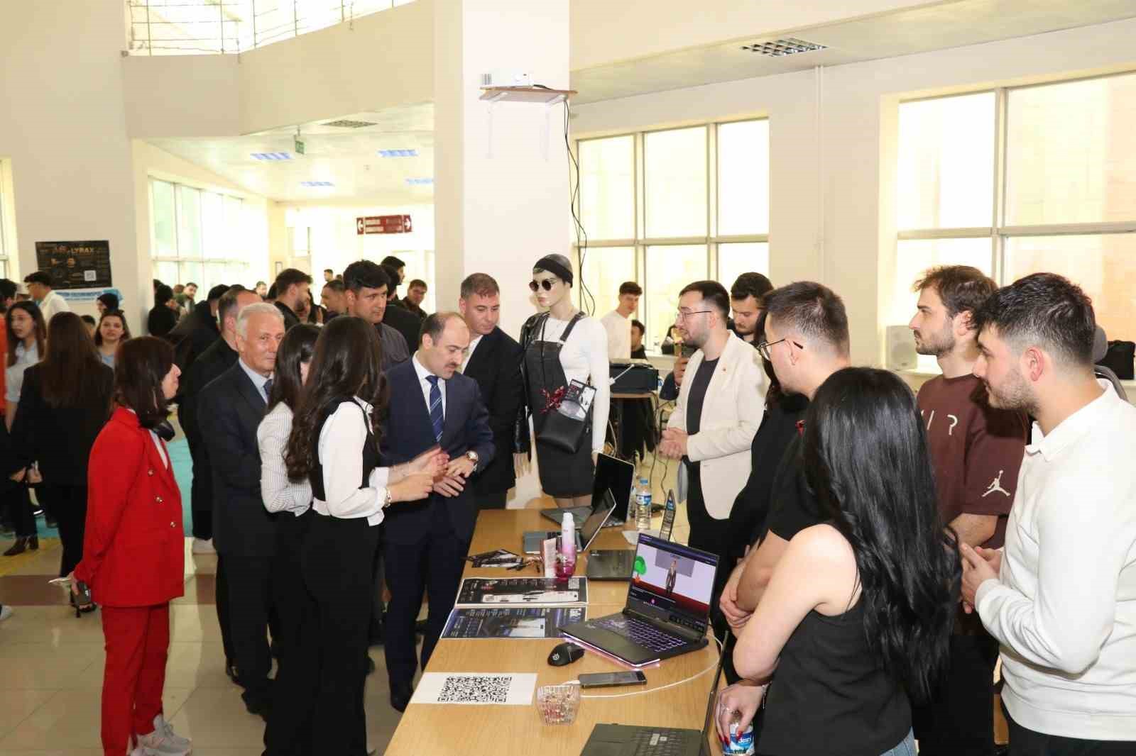 proje zirvesine yogun ilgi 3 iwJ44sZl