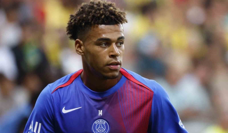 psgnin-genc-oyuncusu-desire-doue-2025-golden-boy-odulunu-kazandi-CIxZrhBe.jpg