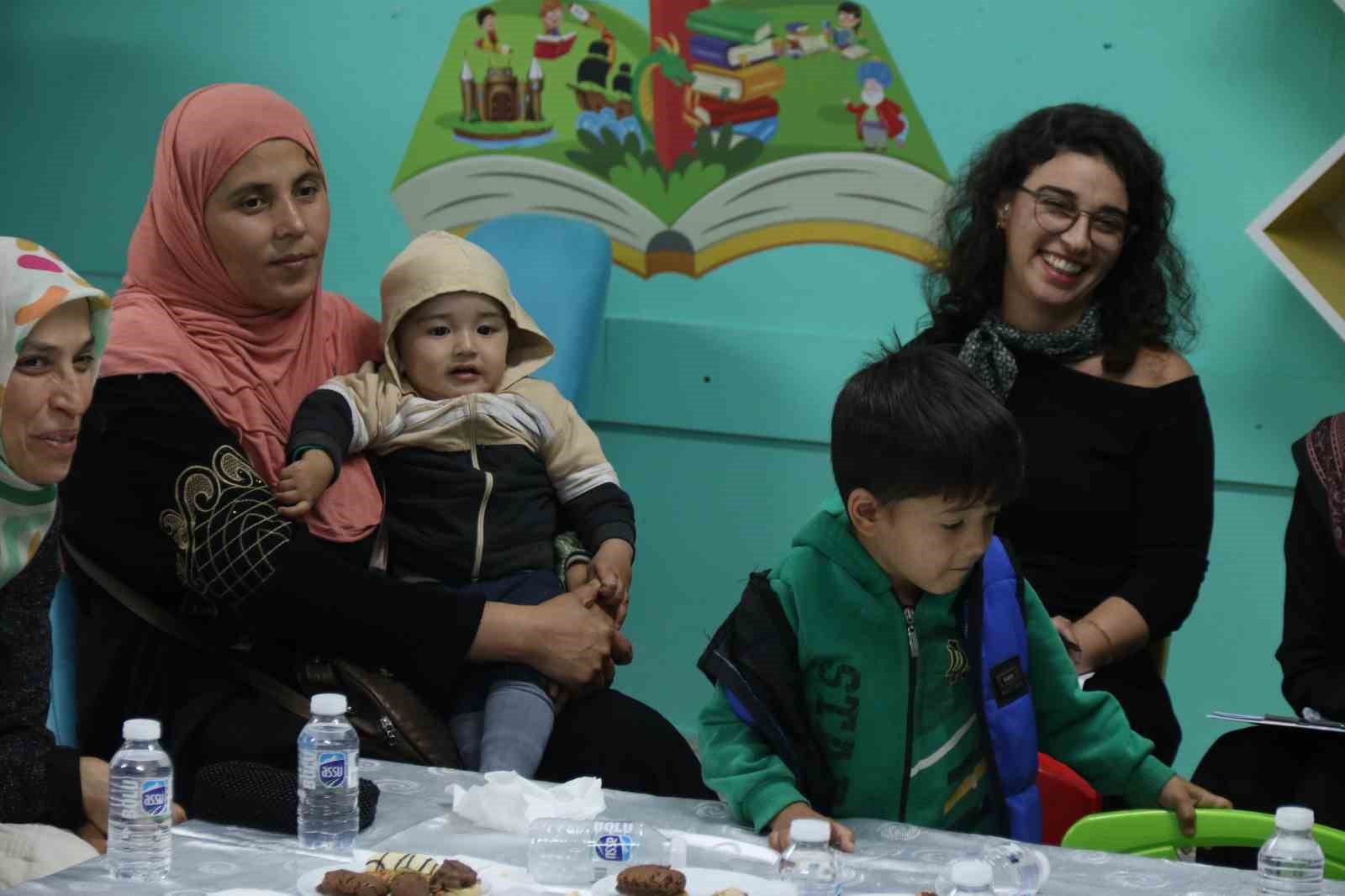 psikolojik danismanlar velilerle bir araya geldi ekran suresi ve dikkat daginikligi en buyuk problem