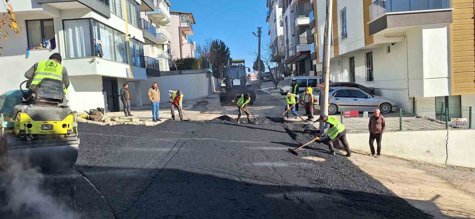 pursaklar belediyesi konforlu yollar icin calismalara hiz kesmeden devam ediyor 8 6btaYjRI