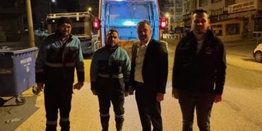 pursaklar-belediyesi-temizlik-icin-24-saat-sahada-qHV87gUq.jpg