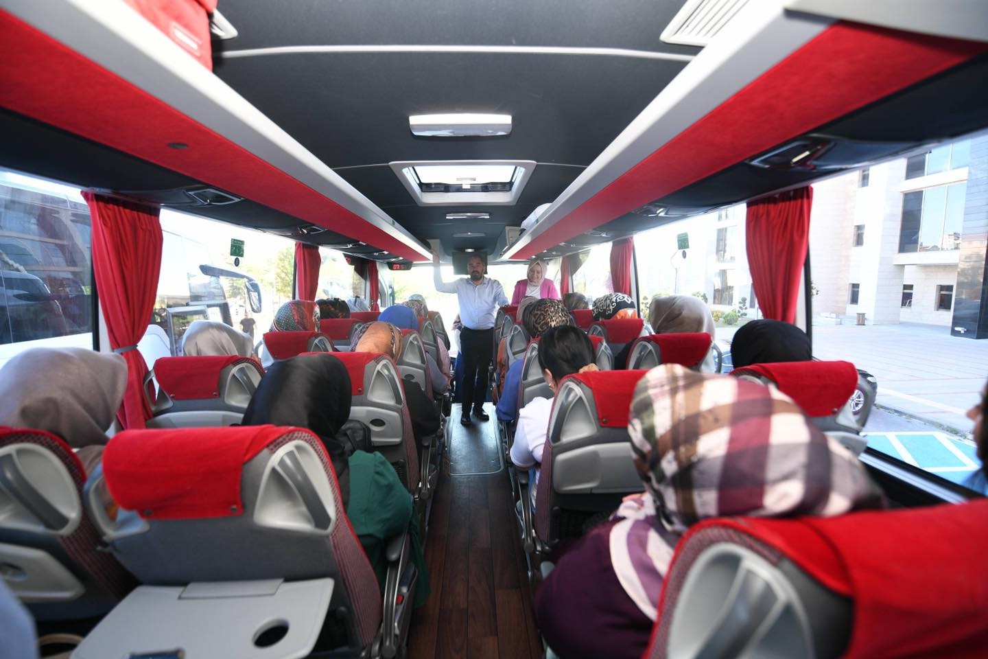 Pursaklar Belediyesi’nden ev hanımlarına kültür yolculuğu 4 pursaklar belediyesinden ev hanimlarina kultur yolculugu 0 qvcXiAus
