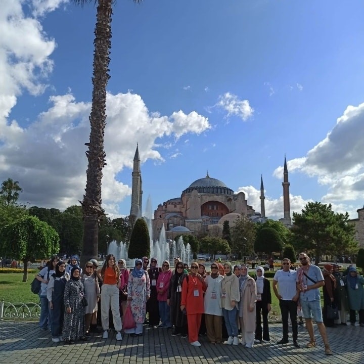Pursaklar Belediyesi’nden ev hanımlarına kültür yolculuğu 6 pursaklar belediyesinden ev hanimlarina kultur yolculugu 2 lLzvXEGn