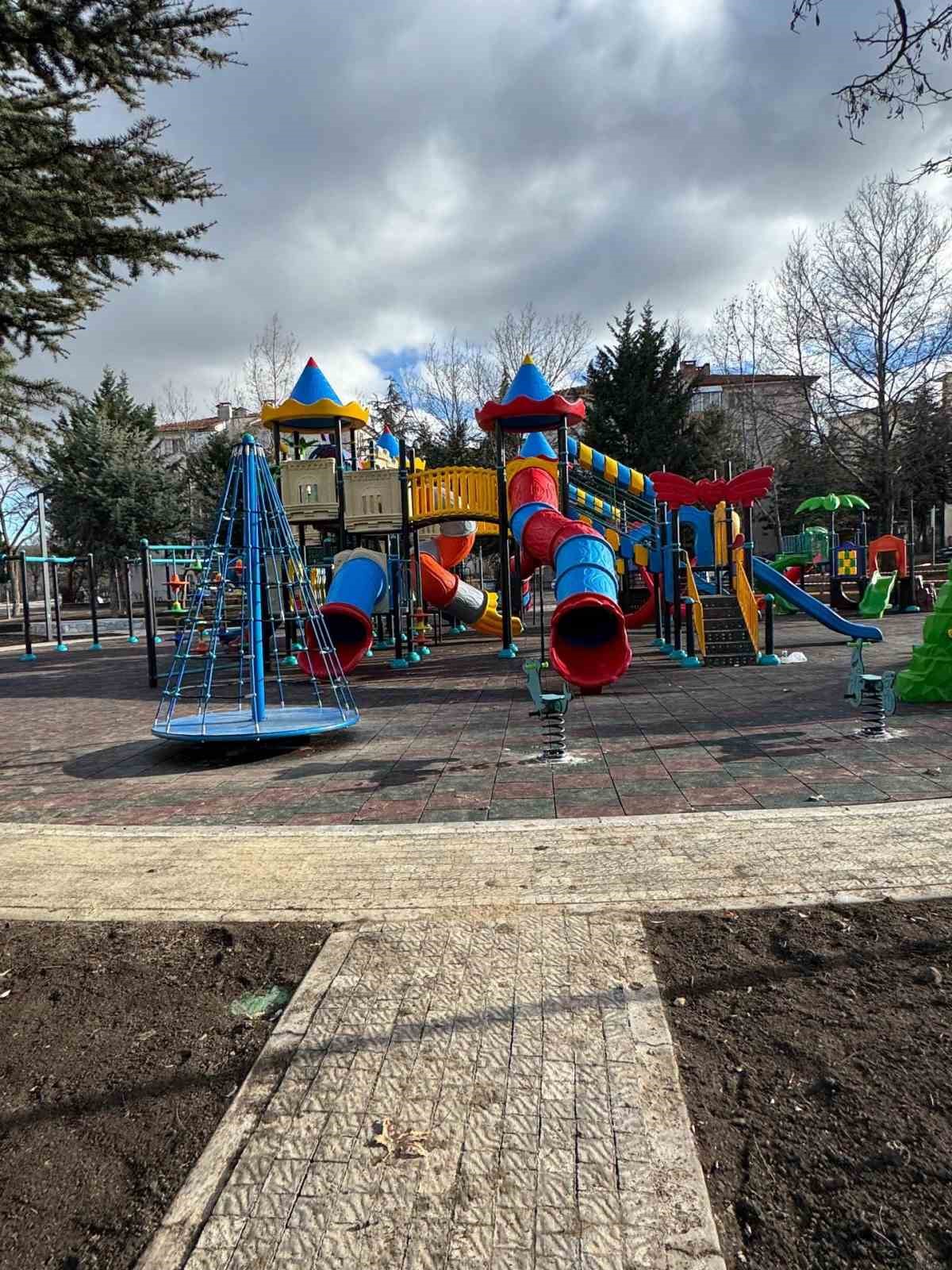 pursaklarda turgut ozal parki yeni yuzuyle hizmete acildi 2 D3NLKwBW