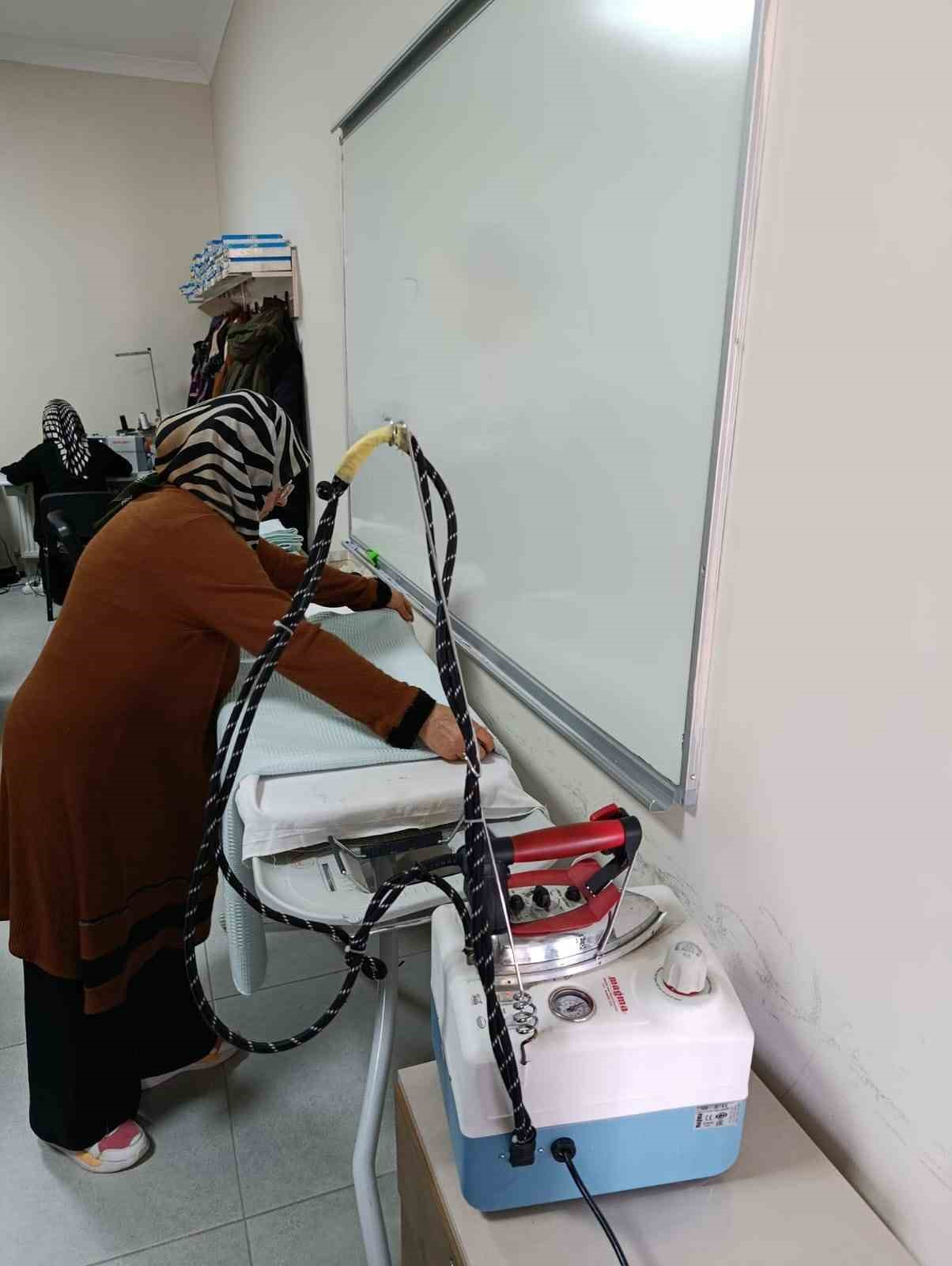 pursaklarda uretilen emek ihtiyac sahiplerine ulasiyor 0 aJYlN13h