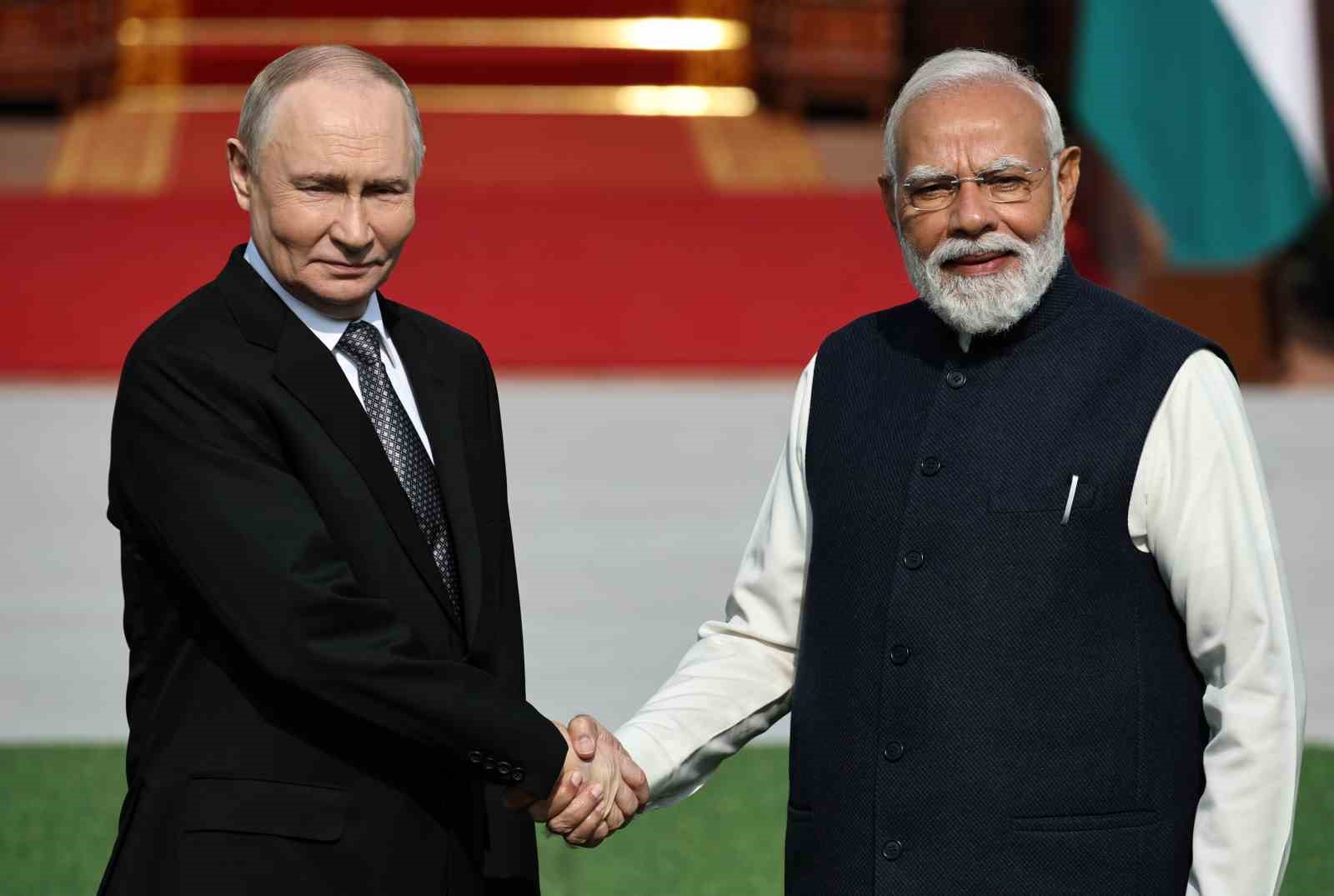 putin hindistanda resmi torenle karsilandi 3 G7Kdf7KS