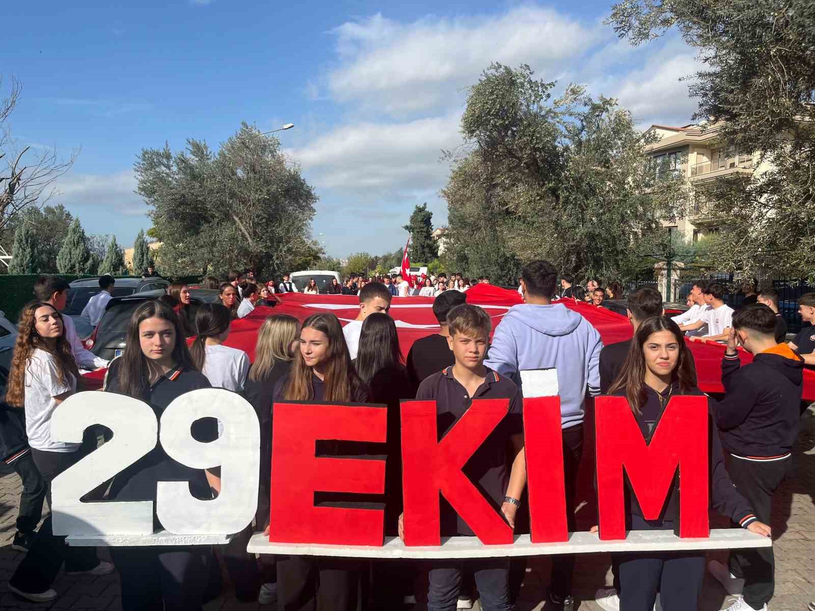 radikal egitim kurumlarinda cumhuriyet bayrami coskusu 0