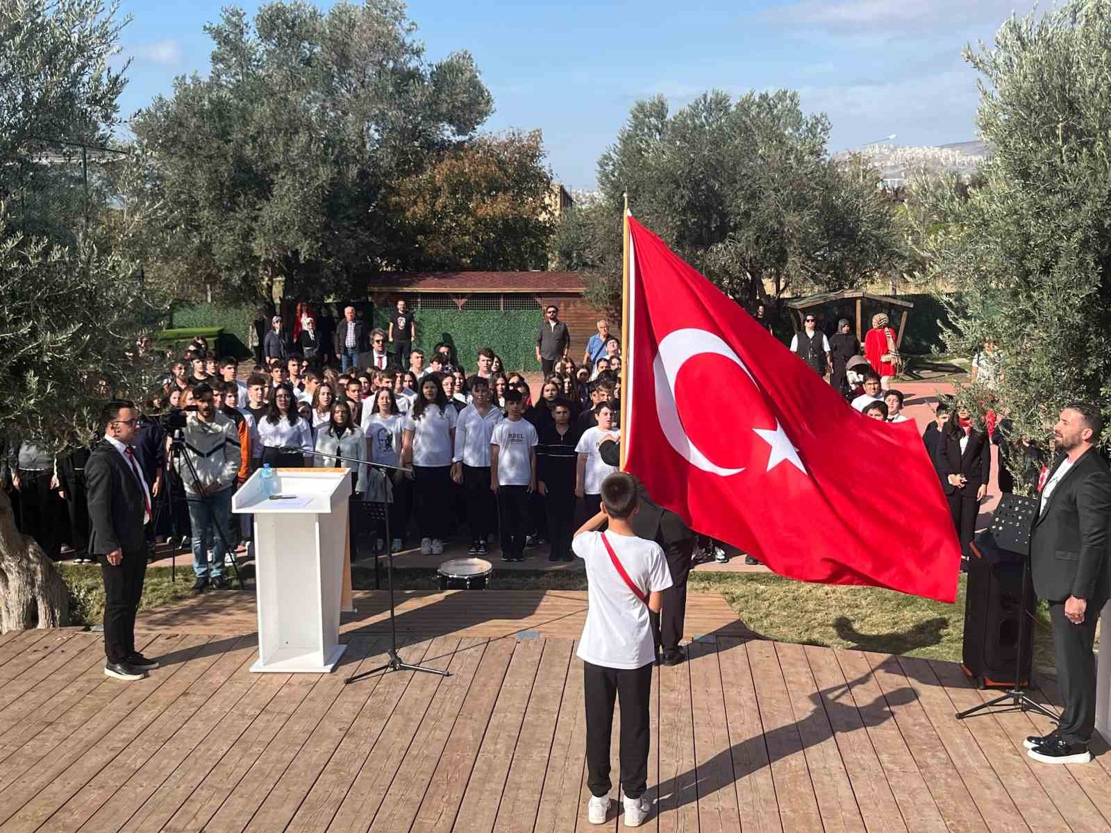 radikal egitim kurumlarinda cumhuriyet bayrami coskusu 2 gBlHI7vc