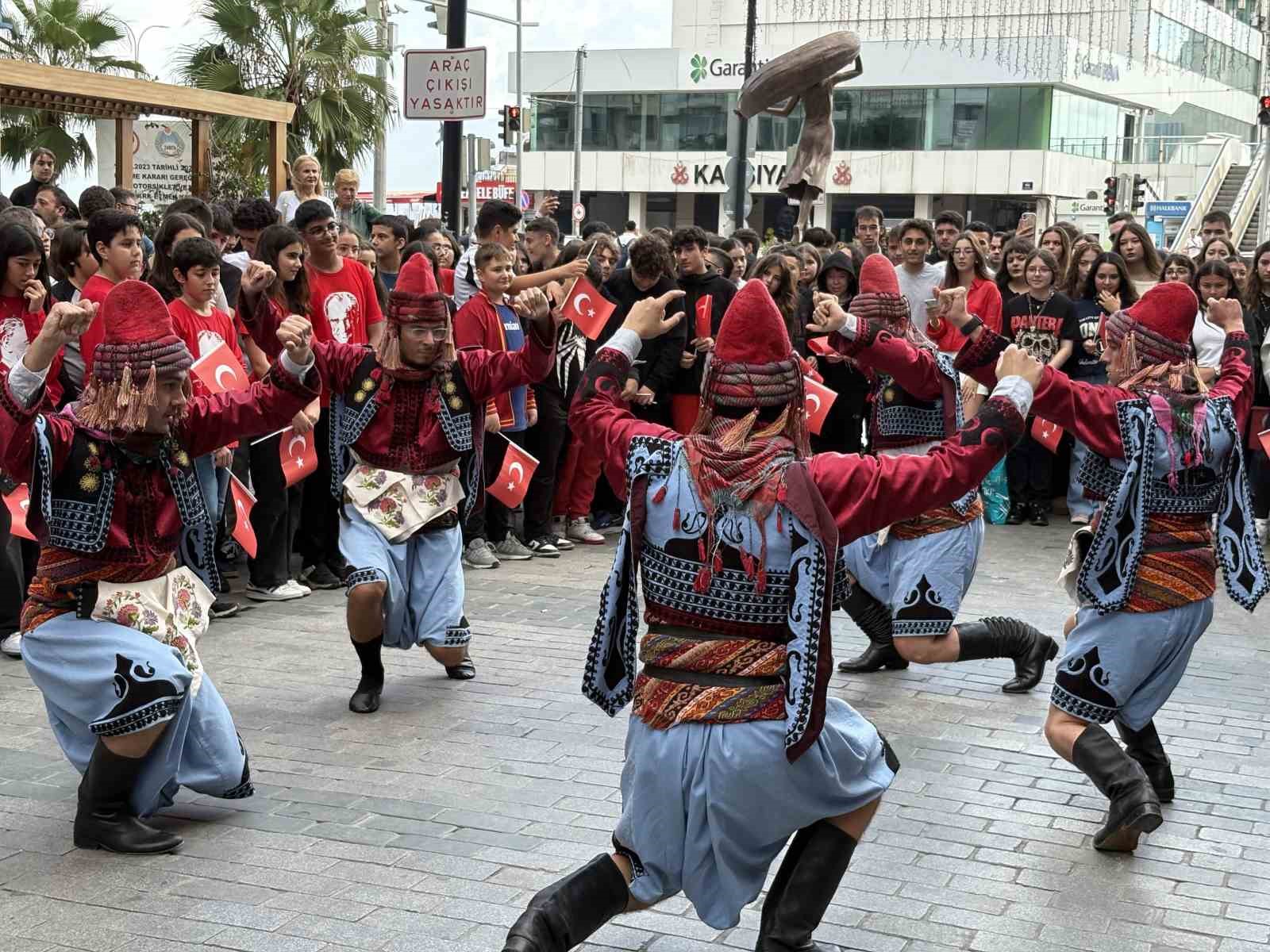 radikal egitim kurumlarinda cumhuriyet bayrami coskusu 5 dydlevLn